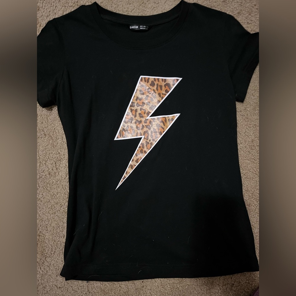 Cheeta print lightening bolt T.